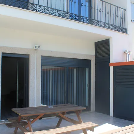Konukevi Residencial Kuarenta&um
