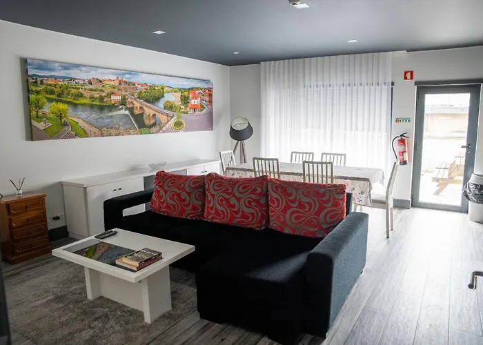 Residencial Kuarenta&um 招待所 巴塞卢什