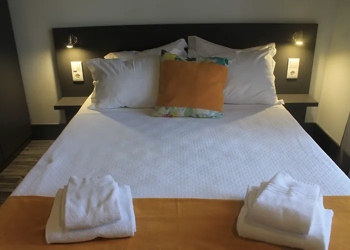 Guest house Residencial Kuarenta&um 3*