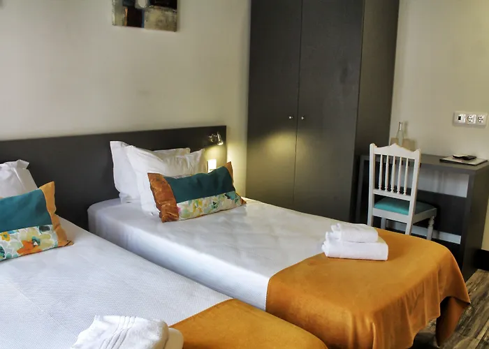 Guest house Residencial Kuarenta&um 3*